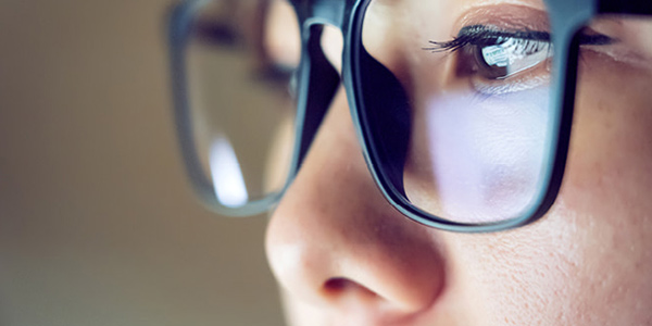 6 خرافات عن الرؤية وصحة العين